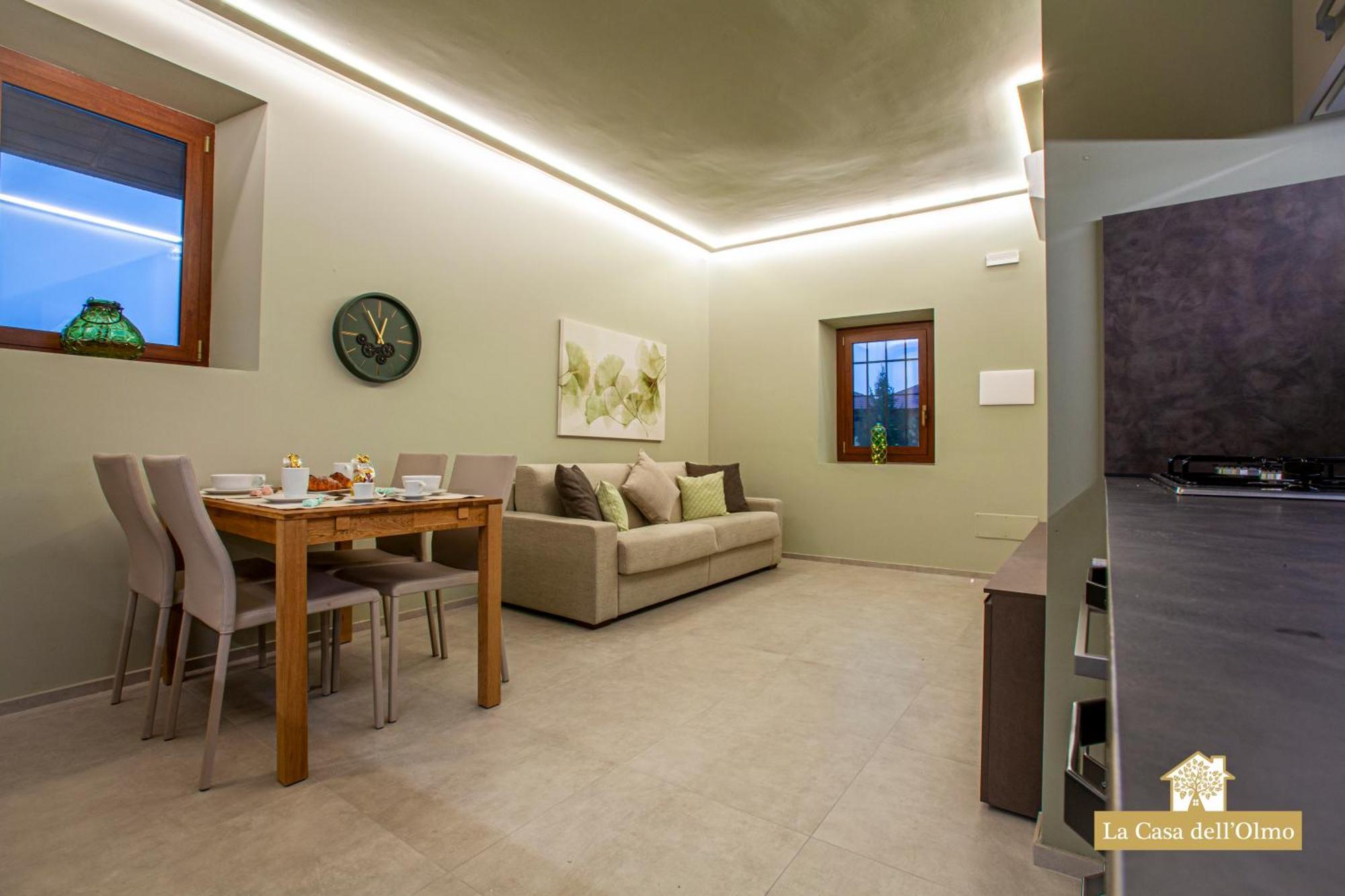 La Casa Dell'Olmo - Suite Apartment Кунео Экстерьер фото