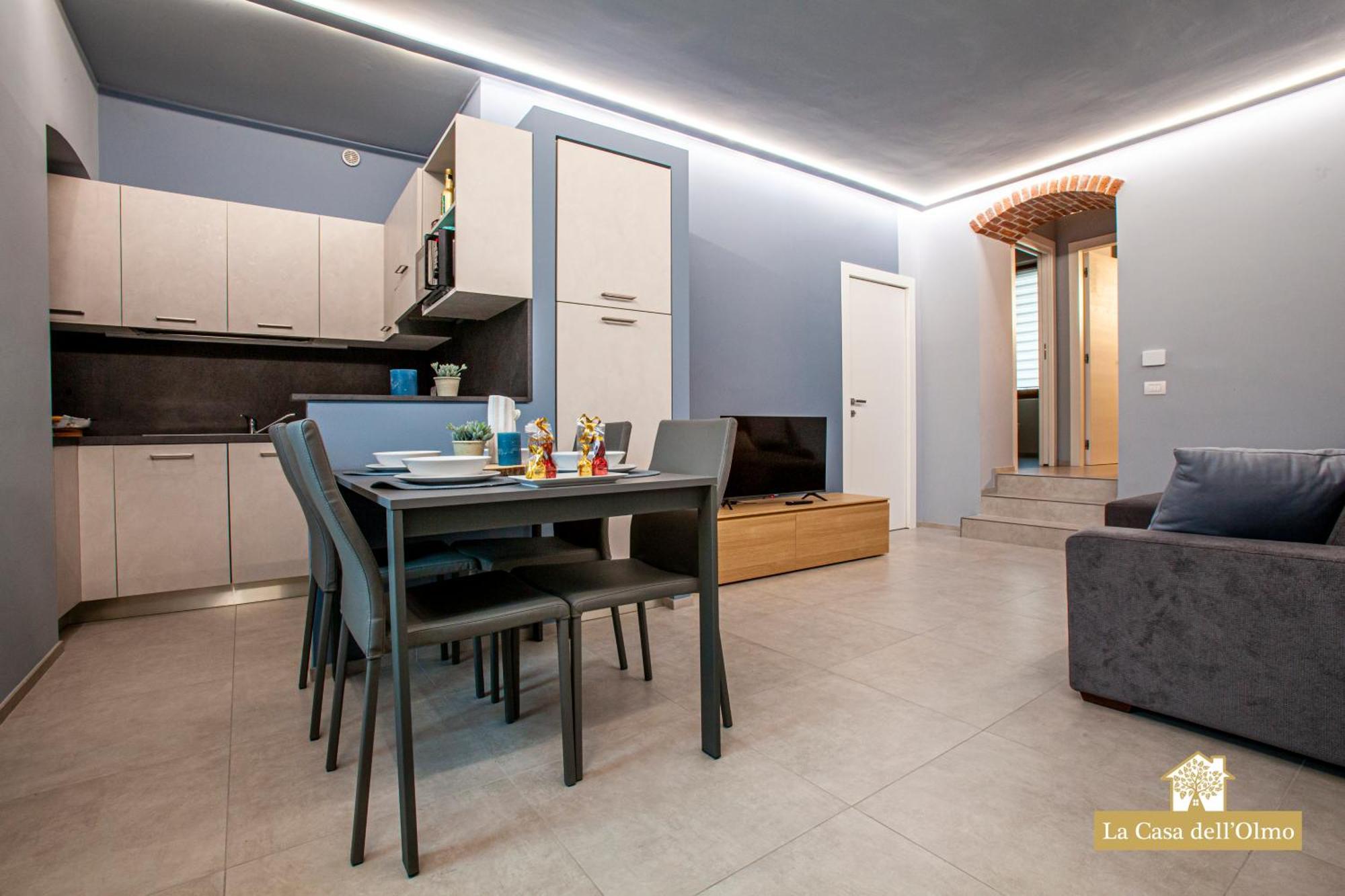 La Casa Dell'Olmo - Suite Apartment Кунео Экстерьер фото